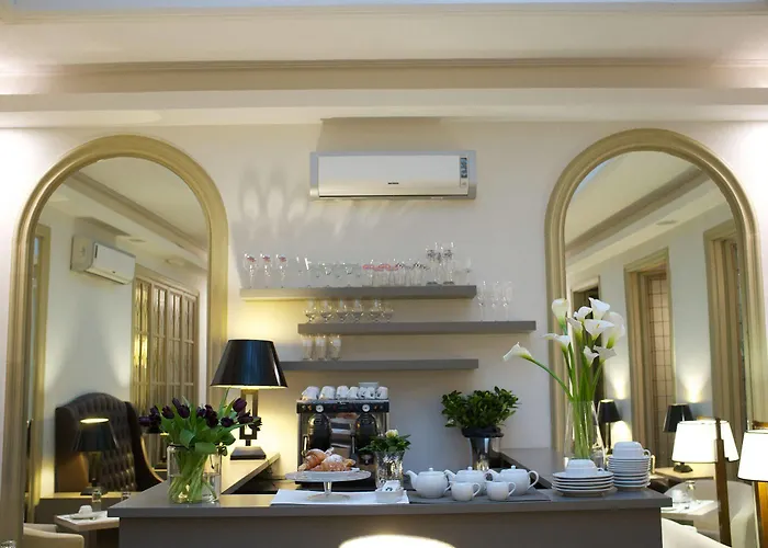 V Collection Piazza Farnese Luxury Oda ve Kahvaltı 4*