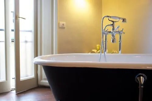 V Collection Piazza Farnese Luxury 4*